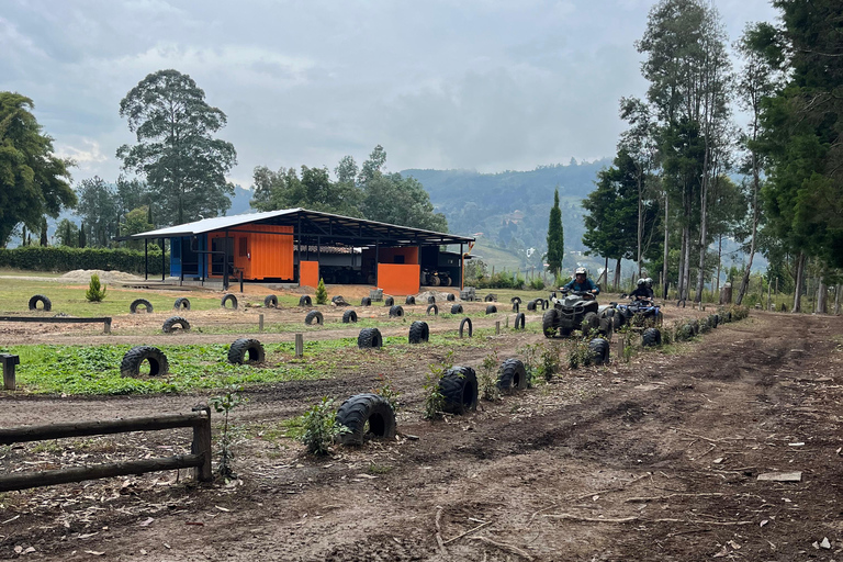 Medellin : excursion en VTT dans les 3 montagnes avec déjeuner