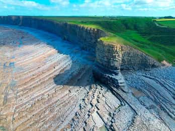 Cardiff: South Wales Cliffs, Beaches & Castles Day Tour