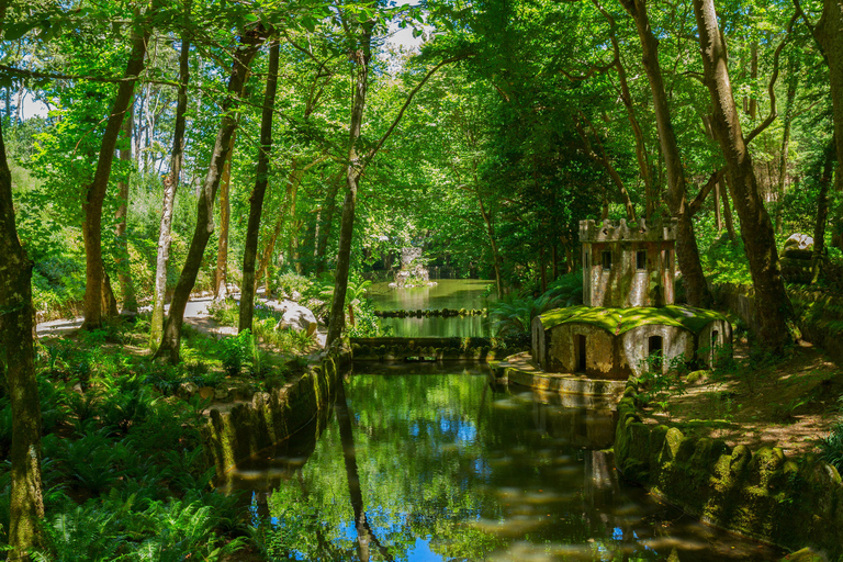 Lisbon: Sintra, Pena Palace, Belém, Cascais Small Group Tour Small Group – Sintra & Lisbon Tour Full Day in Portuguese