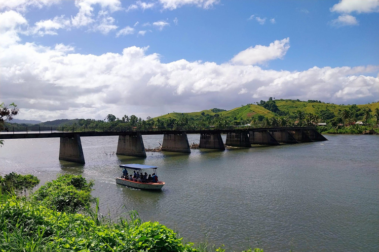 Sigatoka: crucero por el río y visita al valle Salad BowlSigatoka: crucero por el río y excursión al Valle de las Ensaladeras