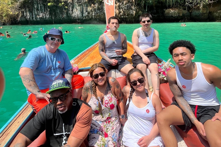 Phuket: Phi Phi Private Longtail Boat with Hotel Transfer