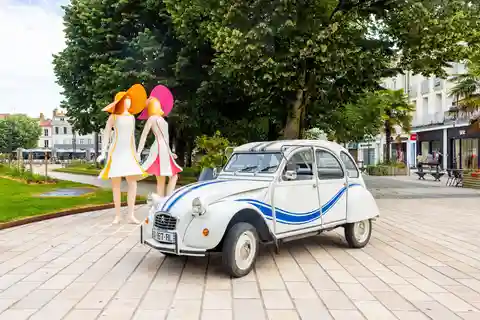 Rochefort: Roadtrip im Oldtimer 2CV, Méhari oder Burton