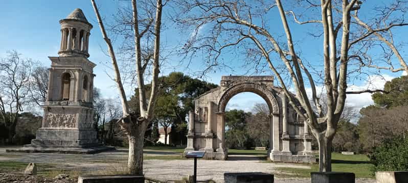 Les Baux De Provence en St-Rémy De Provence op een elektrische fiets