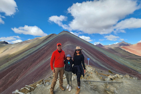 De Cusco: Excursão de 1 dia para a montanha Rainbow e o Vale Vermelho