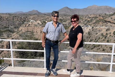 Shared Tour to Nizwa, Birkat Al Mouz & Jebel Akhdar Mountain
