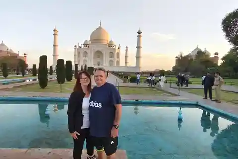 From Jaipur: Private Taj Mahal & Agra Day Trip with Transfer