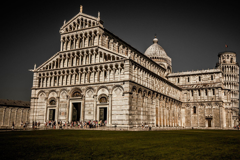 Best of Pisa: Private Walking Tour with a Local Private City Walking Tour - 5Hr