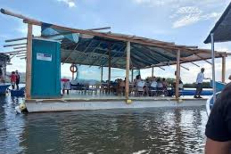 Seafood Gastronomic Tour to the Floating Restaurant of Puntarenas by boat