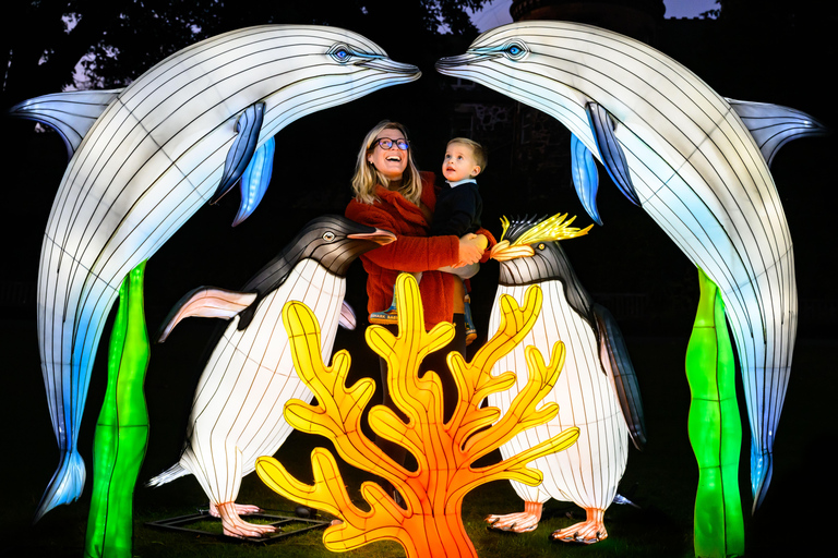 Edimburgo: tickets de entrada para el evento de linternas gigantes del zoo de EdimburgoEdimburgo: tickets de entrada para el zoo de Edimburgo y los faroles gigantes