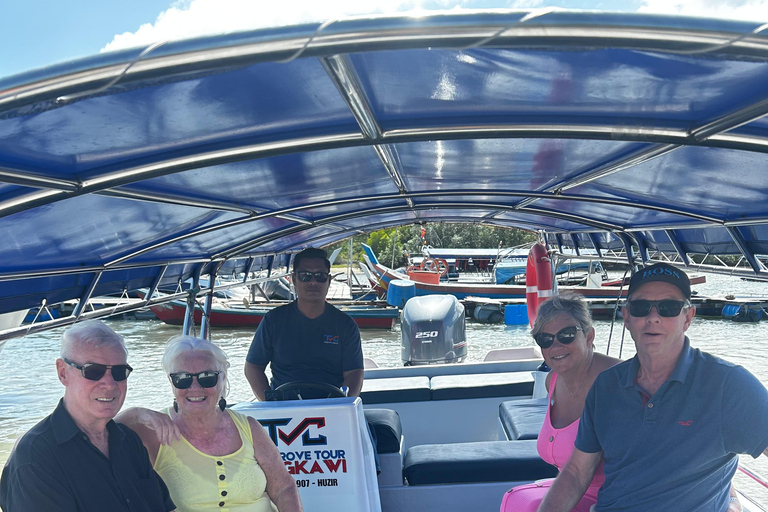 Langkawi: Mangrove boat tour with tour guide & Lunch.
