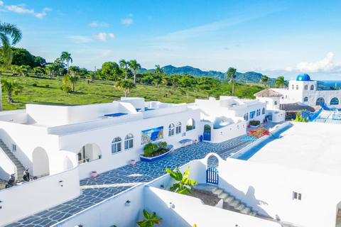 Grecialandia Santorini Tour with Lunch and Transfers