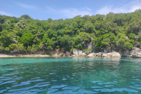 Corfou : Tour en bateau privéCorfou : visite d&#039;une demi-journée en bateau privé