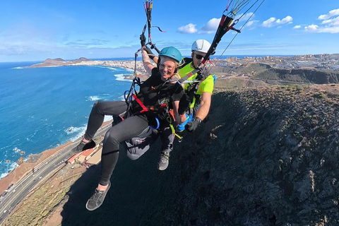 Gran Canaria: Paragliding hands on experience with pilot