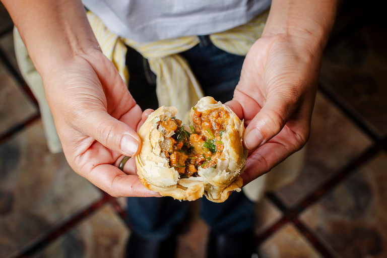 Manila Meals Food Tour with 15+ Tastings