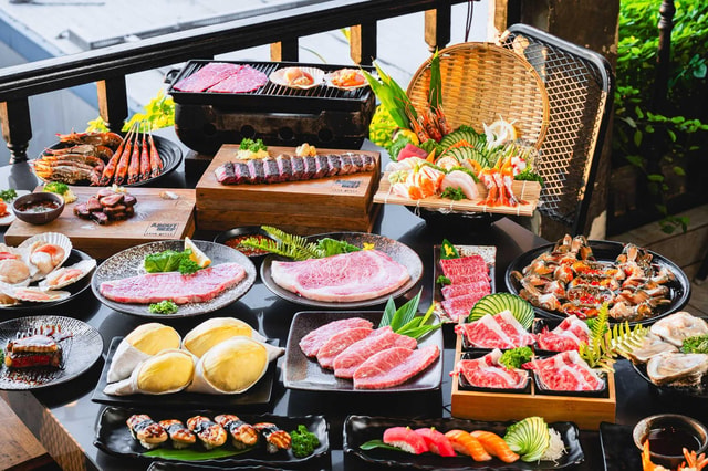 Bangkok: About Beef Lava Grill Buffet Package