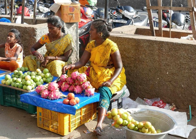 Visit Magical Chennai Markets Tour (2 Hours Guided Walking Tour) in Karthik