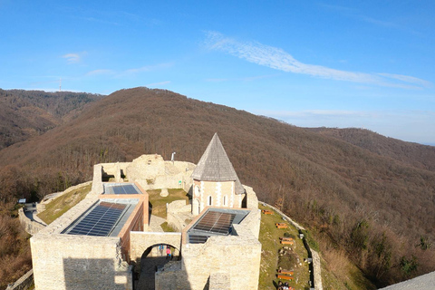 Zagreb: Easy Hike to Medvedgrad Fortress