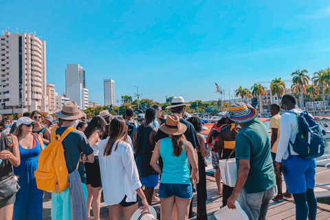 Cartagena: Paseo en Barco por la Isla del Cholón y Fiesta con DJ + Almuerzo