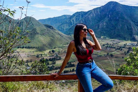 Quito: Tour Mitad del Mundo y Volcán