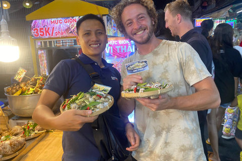 Ho Chi Minh City: Tour gastronomico in scooter con undici degustazioniTour per piccoli gruppi con trasferimento in hotel