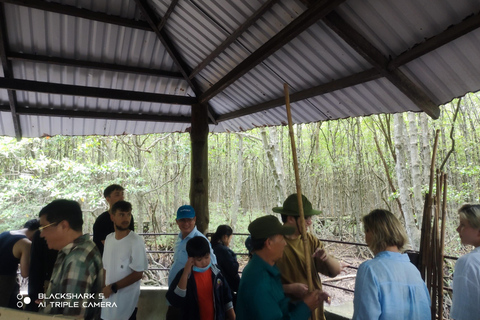 Can Gio Mangrovebos en Apeneiland dagvullende tour