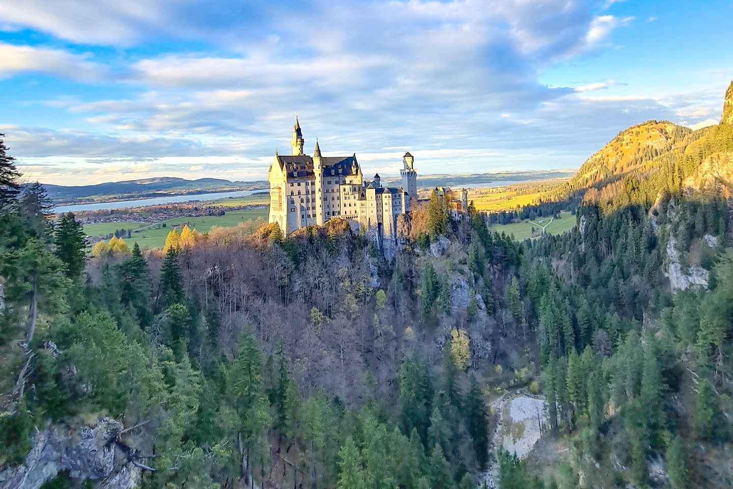 Füssen to Neuschwanstein Castle - Guided Scenic Tour