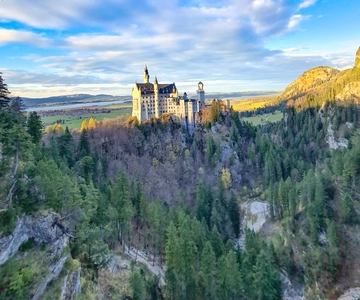 Füssen to Neuschwanstein Castle Hiking Tour
