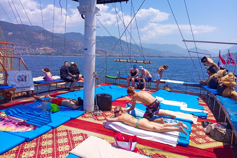 Alanya: Hidden Caves & Cleopatra Beach Catamaran Cruise Without Hotel Transfer