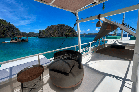 Coron Private Lagoon and Sunset Escape by Luxury Bangka