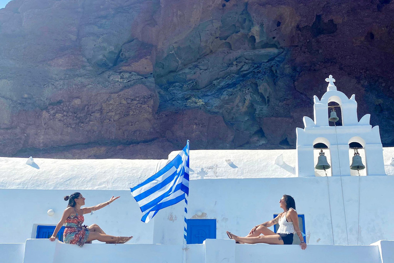 Santorini: Private Jeep Tour to Island Highlights