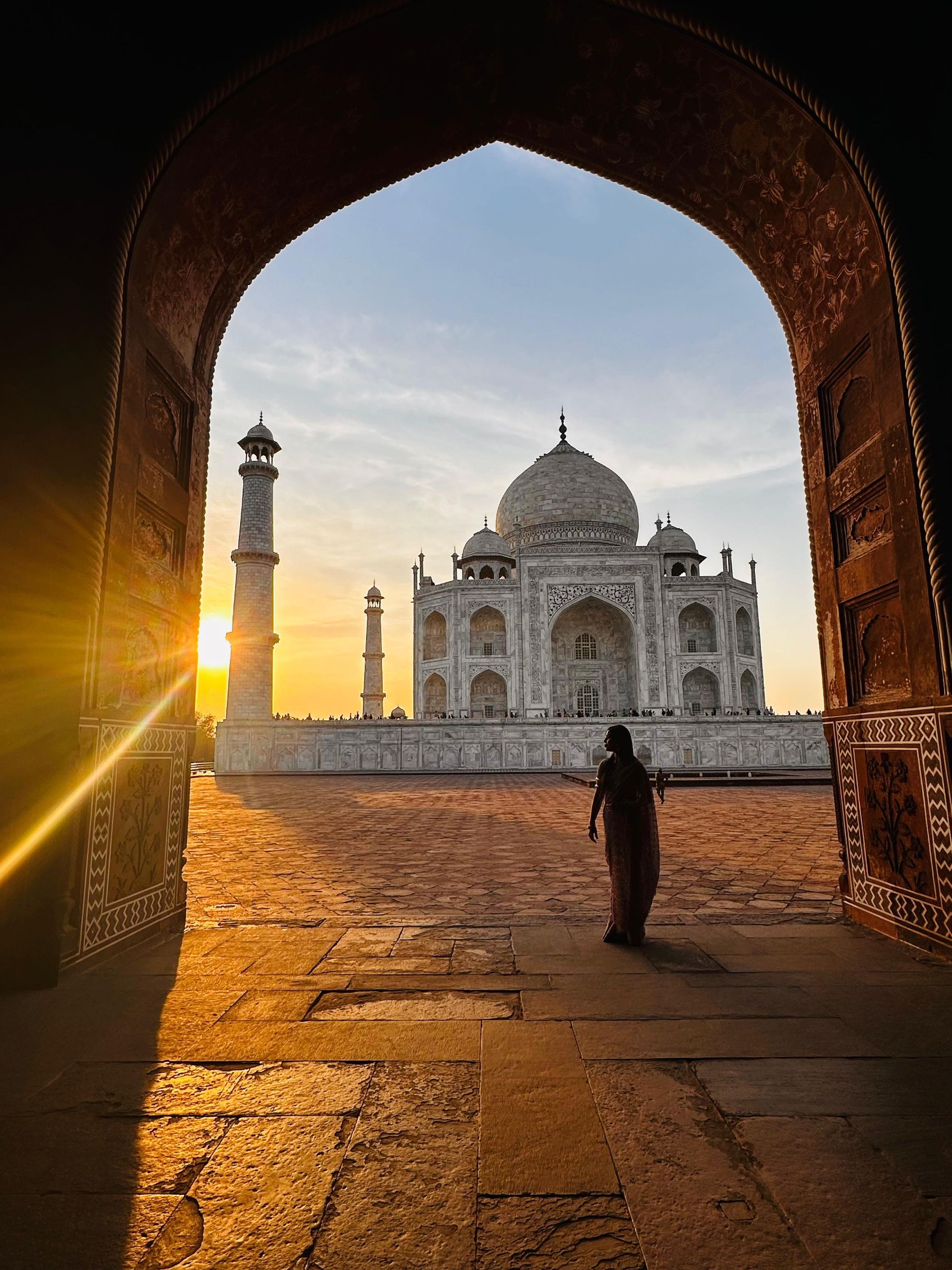 Delhi: Taj Mahal bei Sonnenaufgang & Agra – private Tour mit Guide