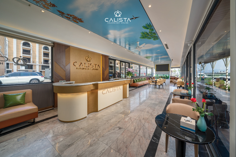 Ha Long 6★ Kreuzfahrt: 2-tägige Tour zur Titop-Insel und zur Sung Sot-Höhle