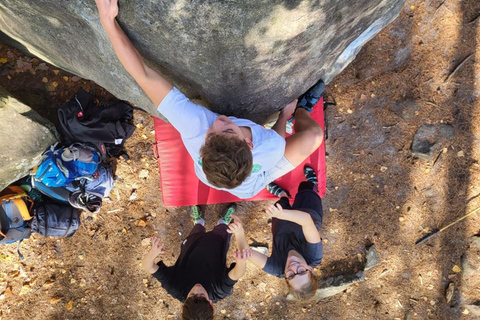 Climb in Fontainebleau from Paris with a certified guide