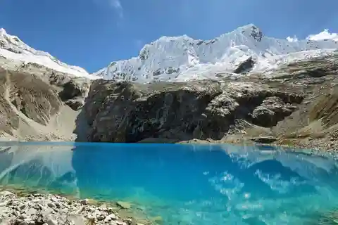 Huaraz : Laguna 69 - Gema de la Cordillera Blanca