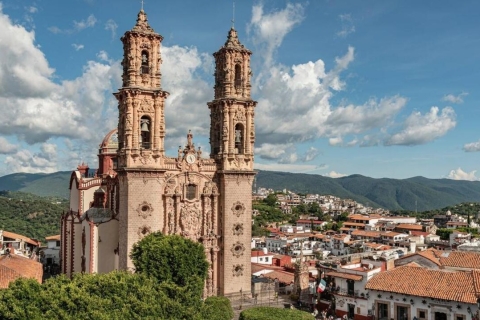 Z Mexico City: Taxco i Cuernavaca vanemZ Meksyku: Cuernavaca i Taxco – dwujęzyczne