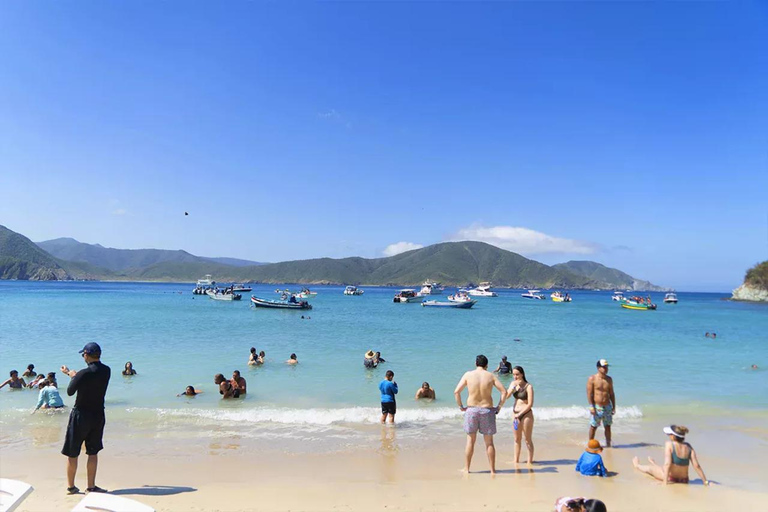 Santa Marta: Playa Cristal Beach Day with Boat Transfer
