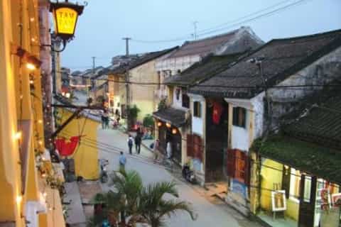 Hoi An Walking Tour & Cooking Class - Small Group