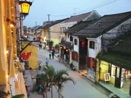 hoi an walking tour cooking class small group