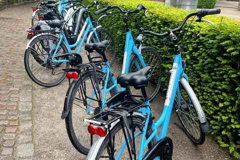 Bruges: The Original Private Bike Tour since 2002 City Highlights Bike Tour in Dutch