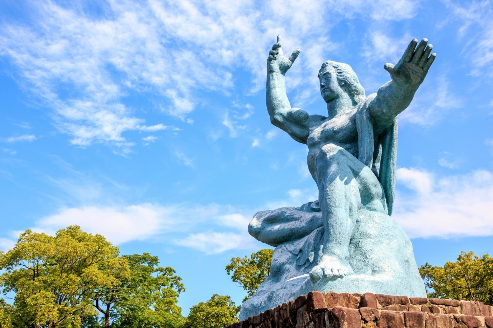 Private Tagestour nach Nagasaki von Fukuoka aus mit dem Bus