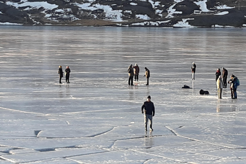 Akureyri: Ice Fishing Tour with Hot Cocoa