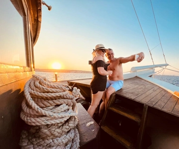 Paphos : Croisière au coucher du soleil, observation des tortues et boissons illimitées