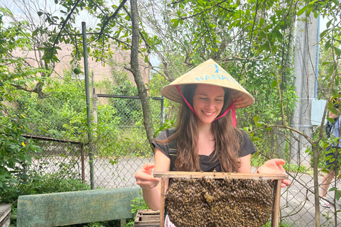 Ho Chi Minh: Mekong River Delta Day Trip with Lunch Shared small group tour