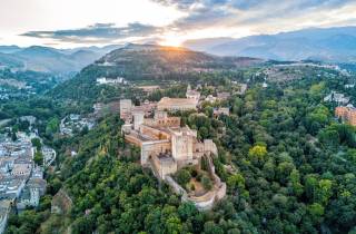 Granada: Alhambra & Nasridenpaläste Tour mit Tickets