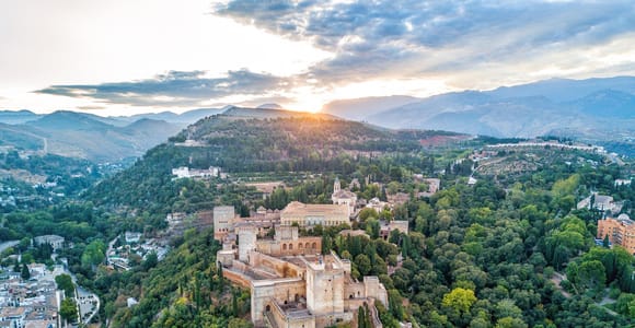 Granada: Alhambra & Nasridenpaläste Tour mit Tickets