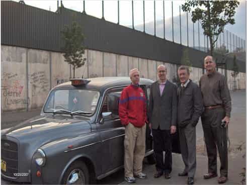 belfast taxi mural tour
