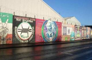 Belfast Taxi: Private Taxifahrt zu Wandmalereien