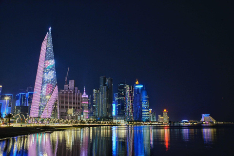 Doha: Tour nocturno privado de la ciudad con Souq Waqif y Corniche