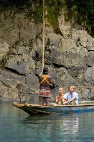 Visit Excursão guiada à aldeia indígena Embera in San Blas Islands