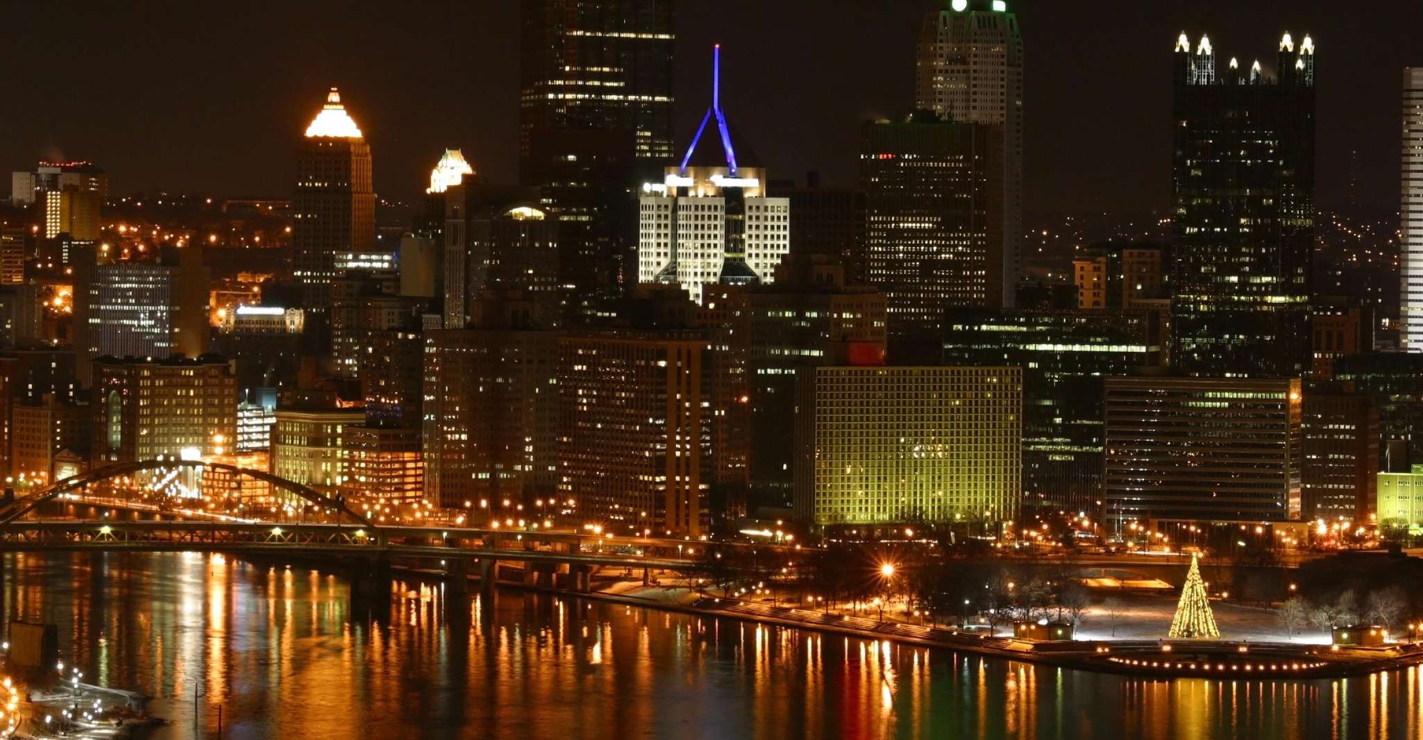 Christmas Sparkle, un viaje festivo por Pittsburgh - Housity